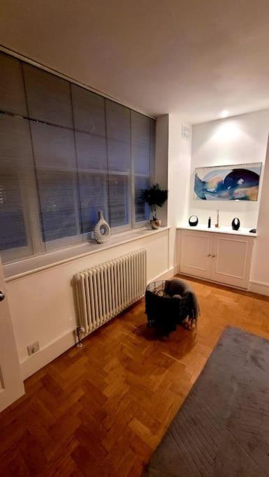 Spacious 2 bedroom flat in Baker street - Housity