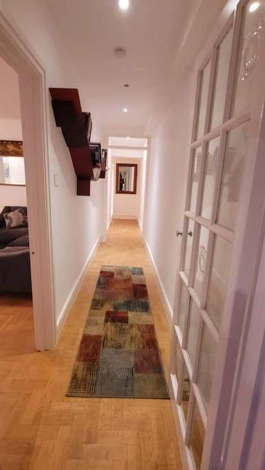 Spacious 2 bedroom flat in Baker street - Housity