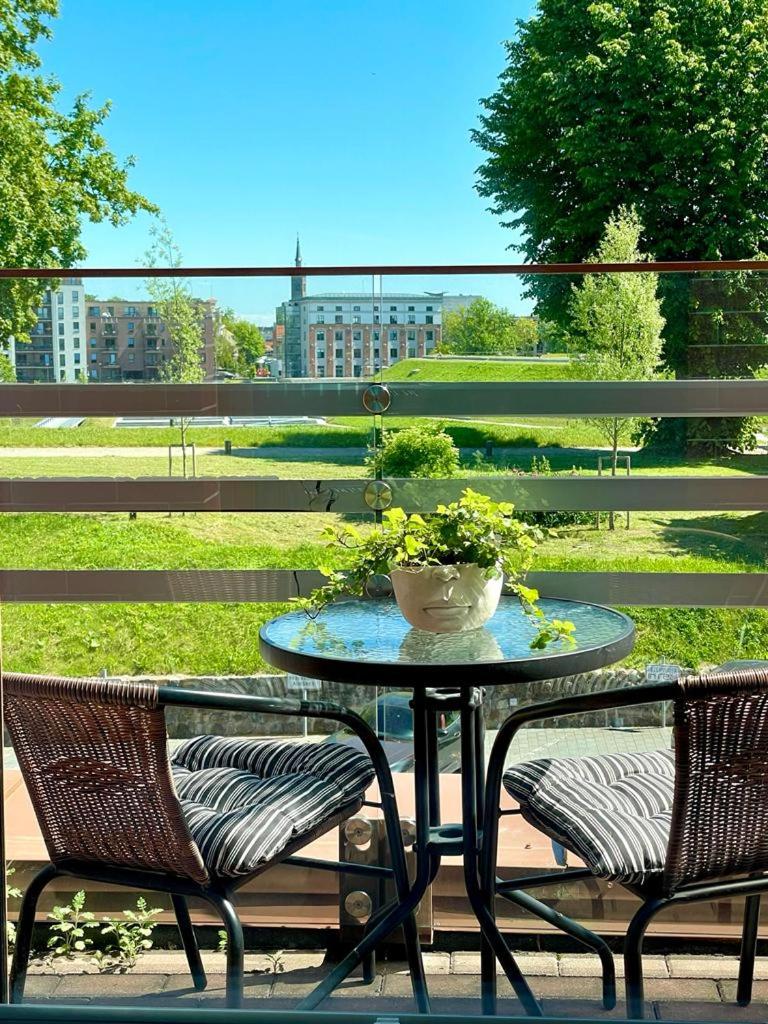 Victoria Old Town Apartments - Housity