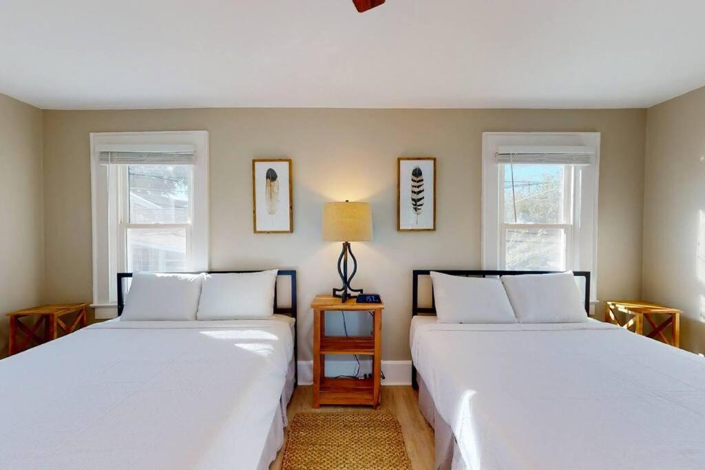 Carolina Place Retreat - Housity