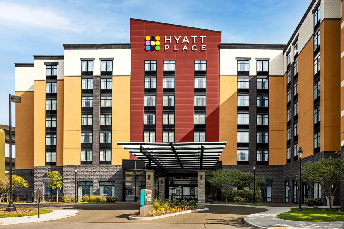 Hyatt Place Pittsburgh North Shore - Housity