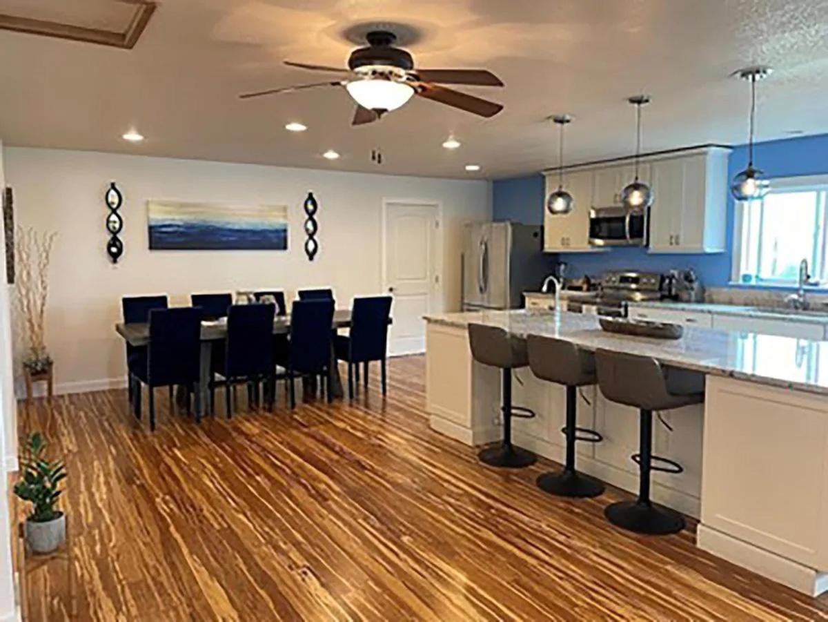 Ocean View Escape - Housity