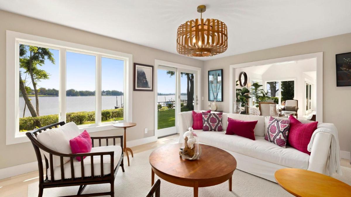 Bay Point Perfection - Housity