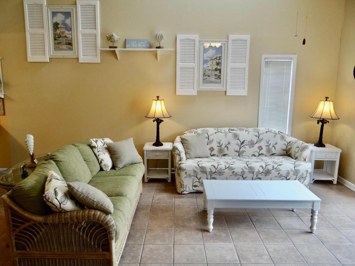 The Bees Surfside Getaway 2 Bed 2 Bath - Housity
