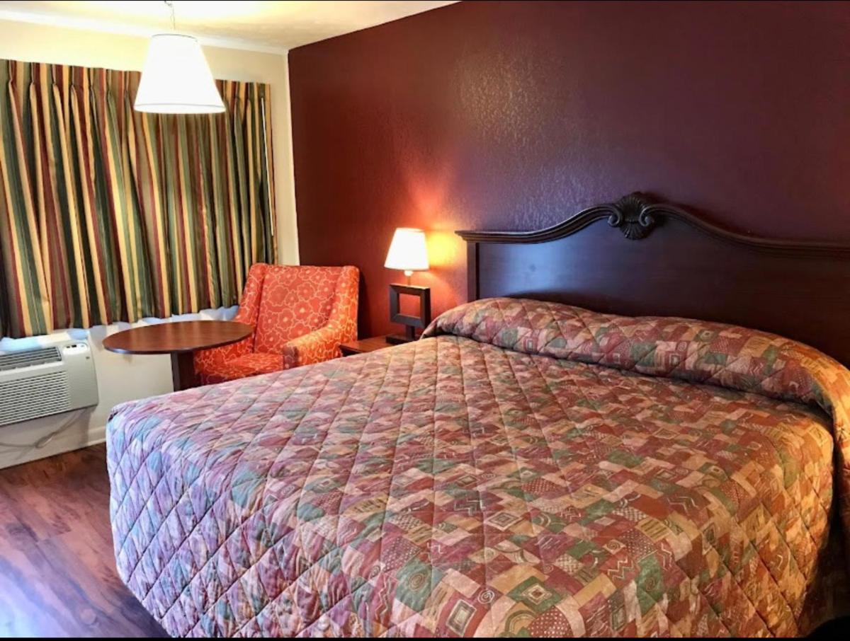 AMERICAN INN Stevenson - Housity