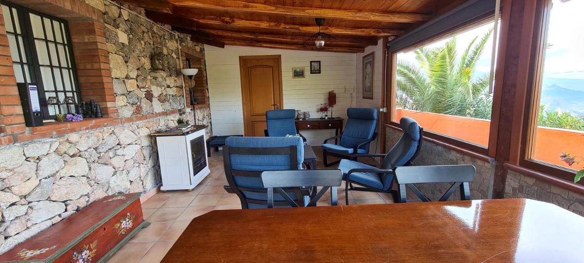 Casa Motta Camastra, panoramahouses, prive zwembad en free wifi - Housity