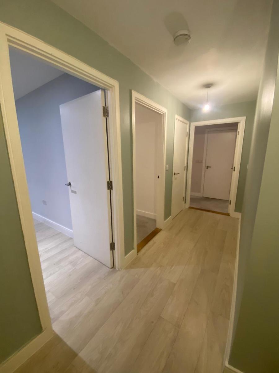 Luxury 2 Bedroom Apartment in London - Housity