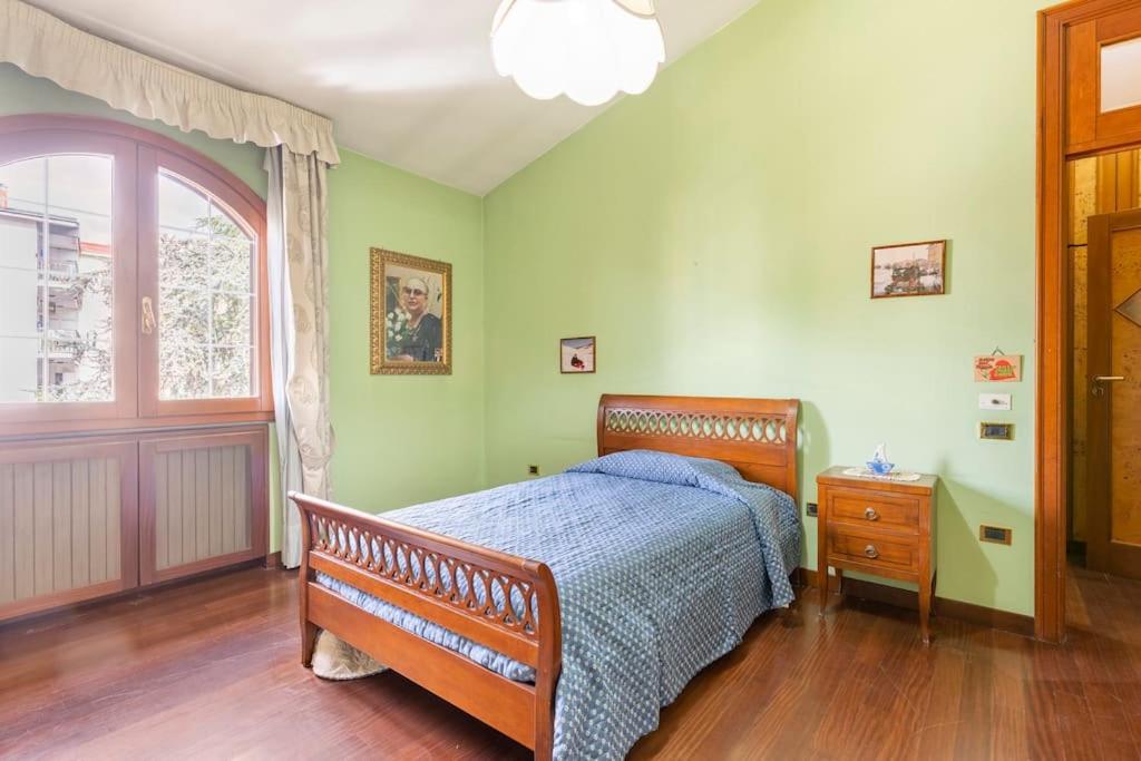 Napoli Appart.Esclusivo in Villa, Parco, Piscina - Housity