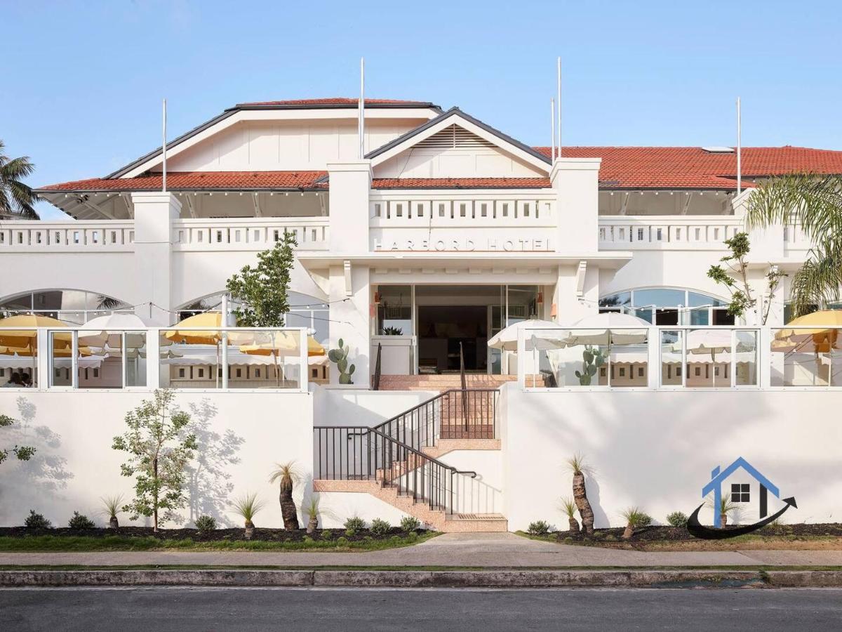 Harbord House - Ocean views, plunge pool, 2 bed, free-wi-fi, superb location - Housity