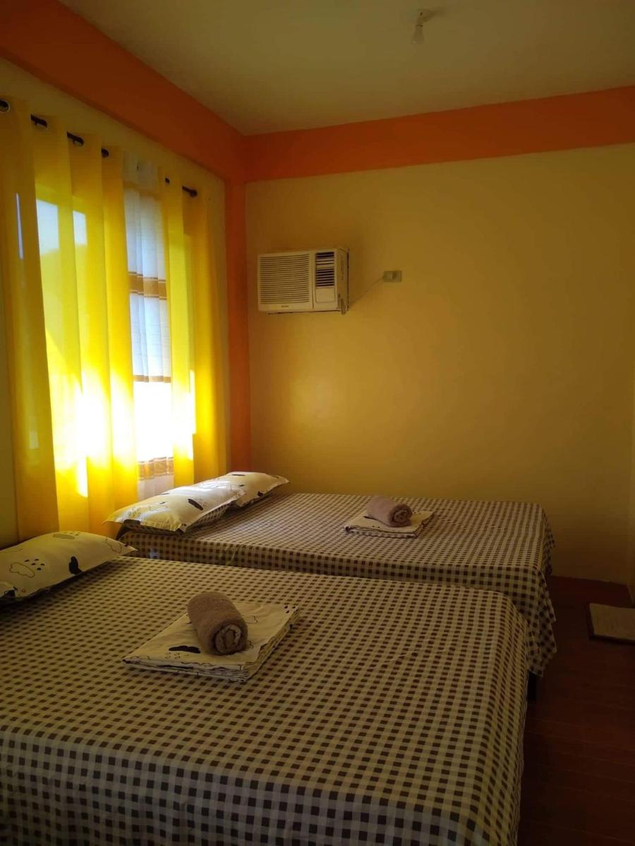 Suitetrails - RMTM's Beachfront Accommodation - Caramoan