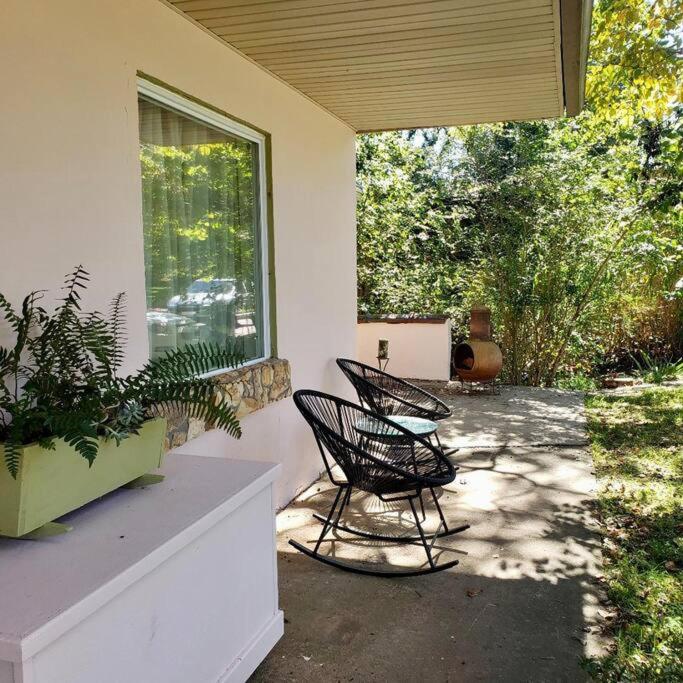 Designer Yadkin Valley Escape - Housity