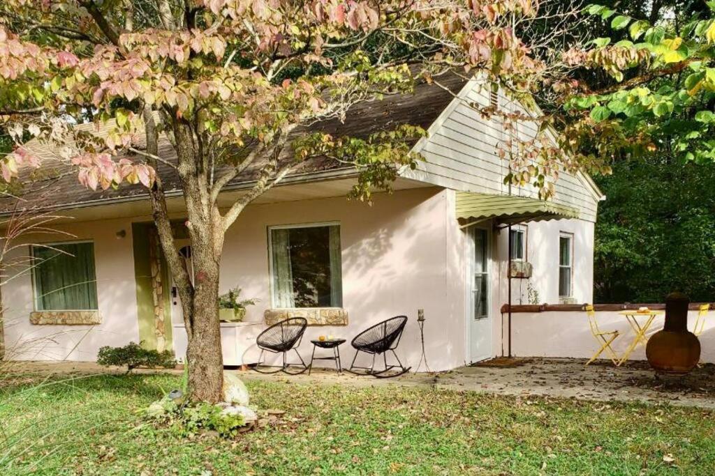 Designer Yadkin Valley Escape - Housity
