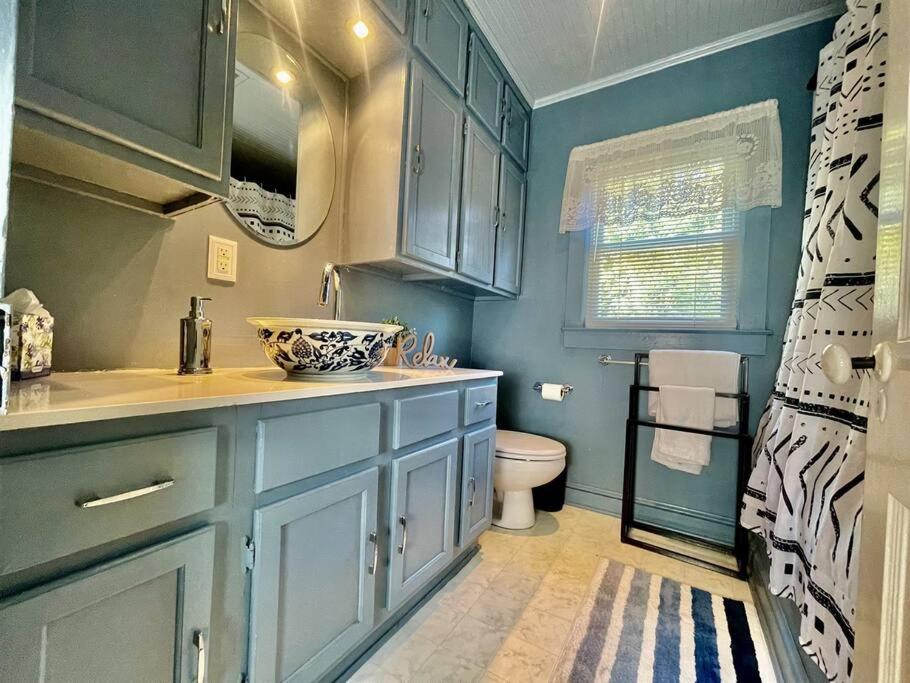 Relaxing Yadkin Valley Escape - Housity