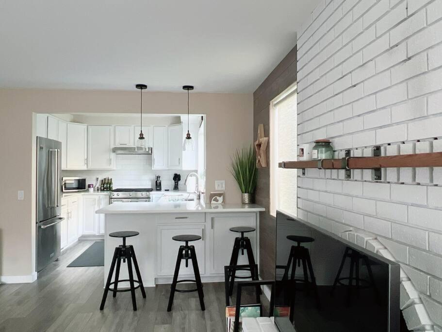 Livable C near Lake Washington - Housity