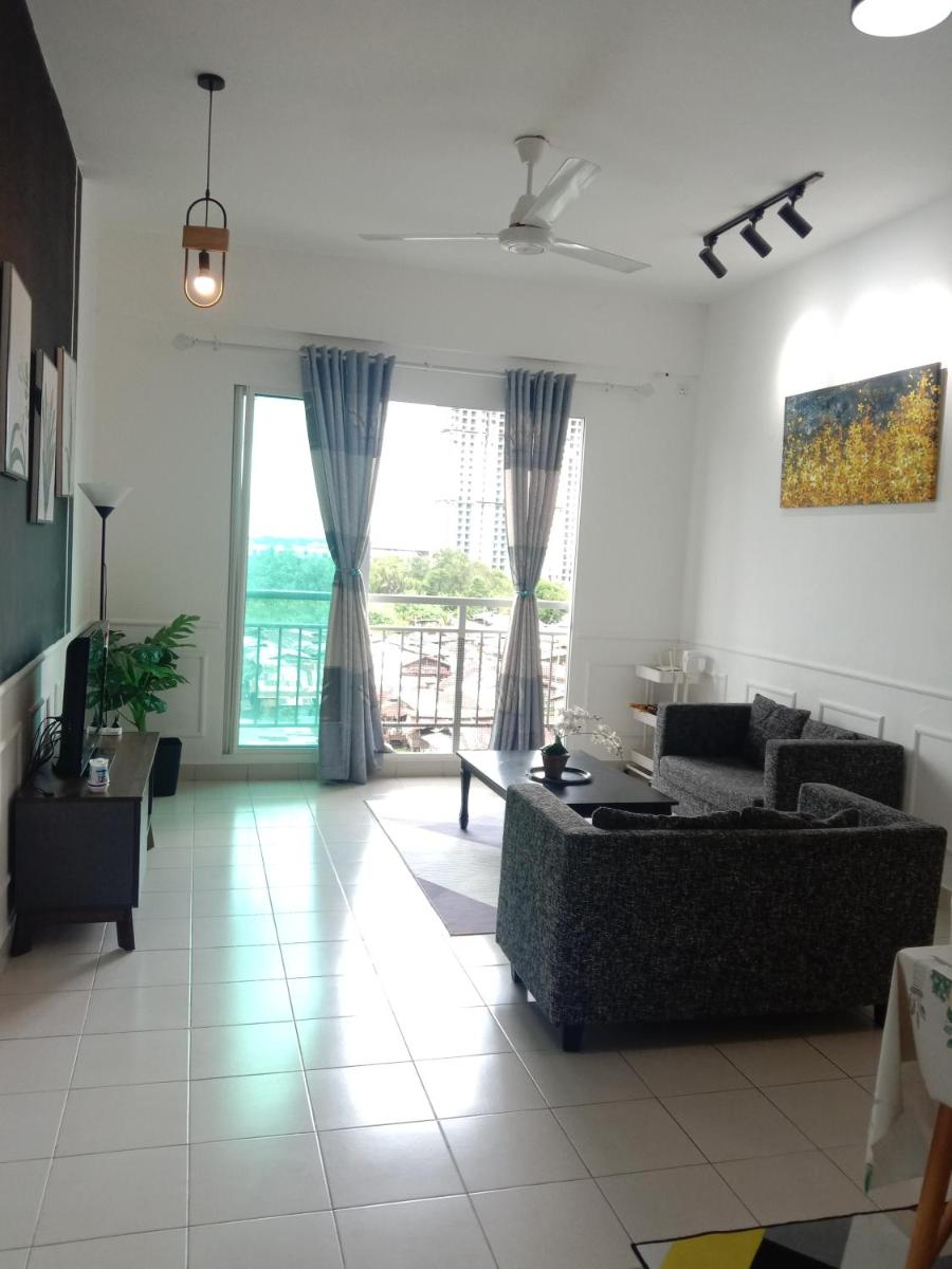 Suitetrails - Luffy de aqeef homestay Borneo cove sandakan