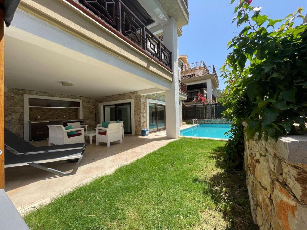 Spectacular Villa with Pool in Gocek Fethiye - Housity