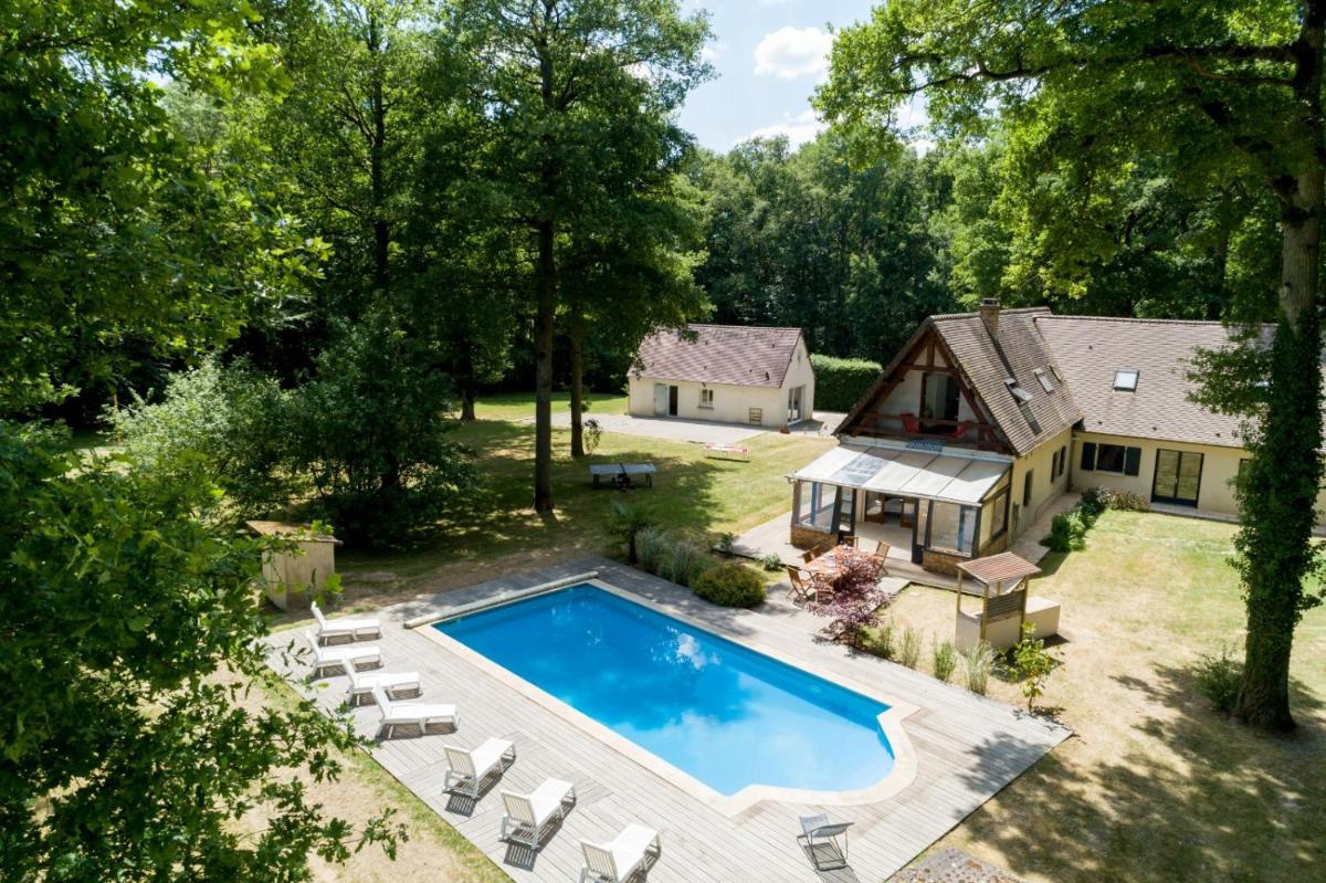 Crazy Villa Ecottay 61 - Heated pool & sauna - 2h from Paris - 30p - Housity
