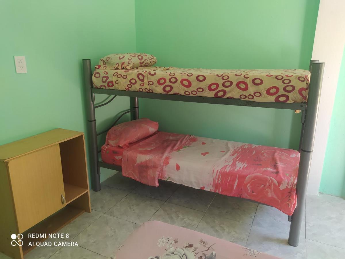 Habitación en Corrientes para 4 o 5 a 10 min de la RN12 - Housity