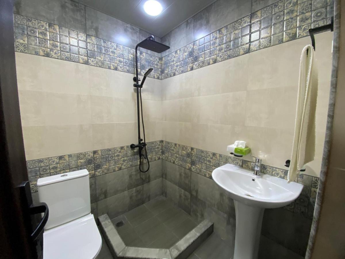 Days sevan otel v sevane - Housity