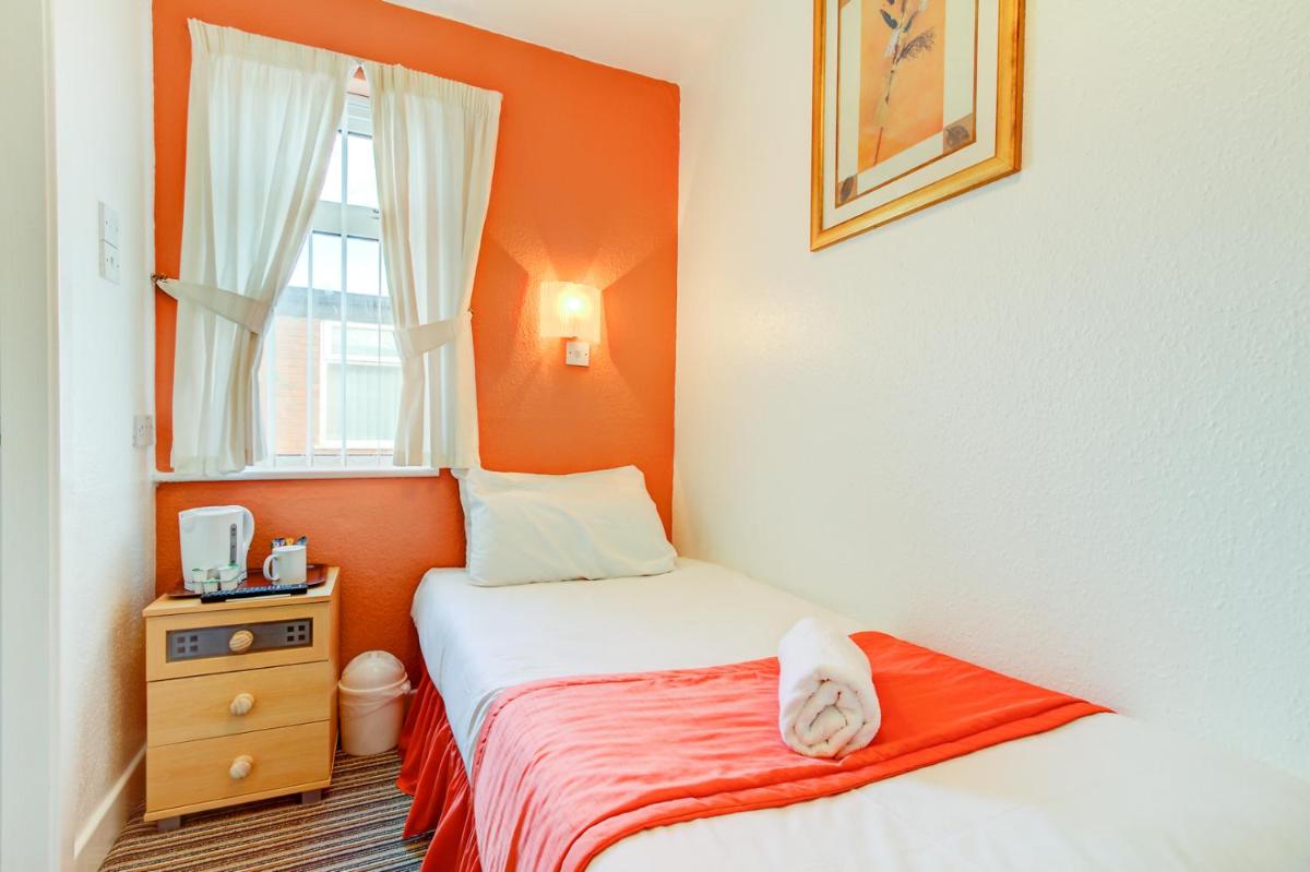 The Norwood Hotel for Groups-Blackpool Party Weekends - Housity