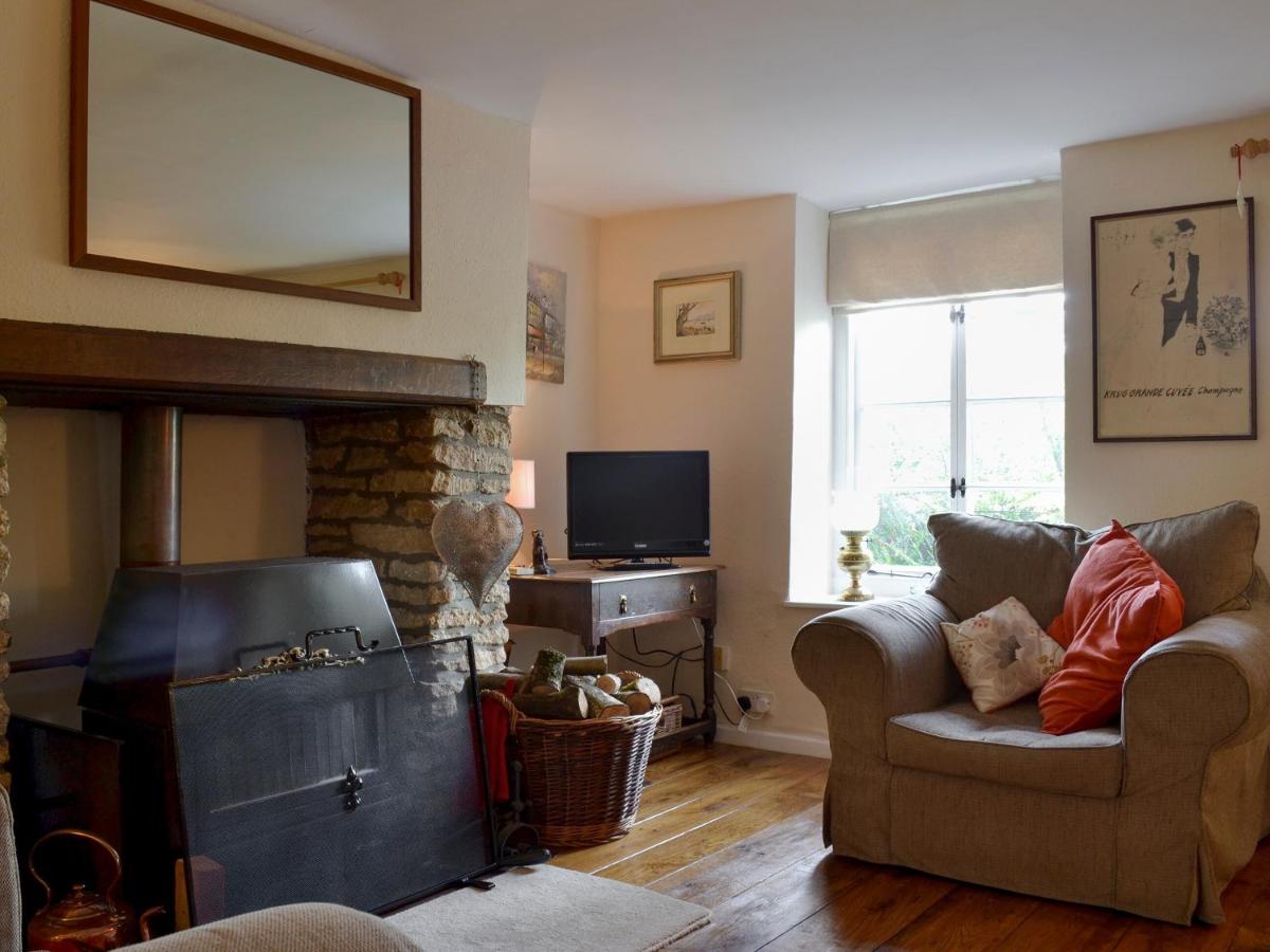 Gibb Cottages - Housity