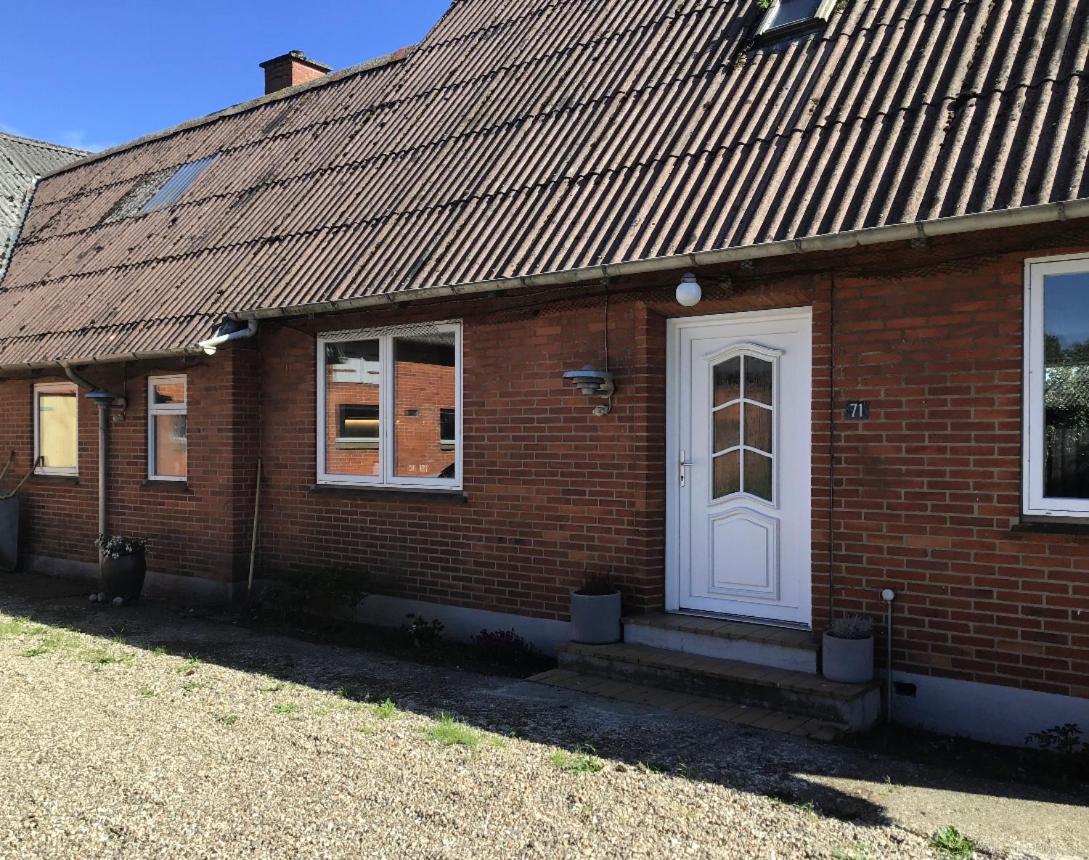 Jægergård - Housity