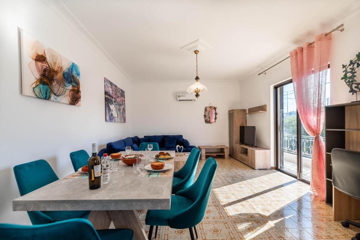 Achilleas House - Housity
