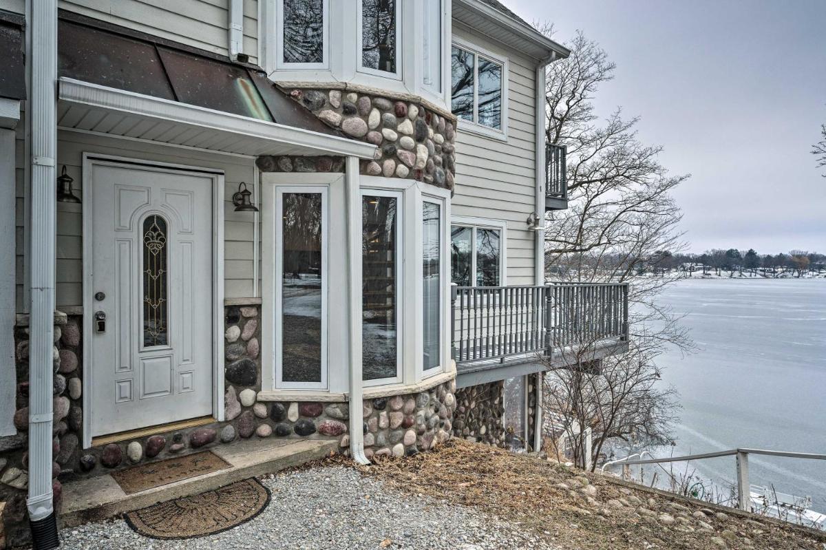 Lakefront Genoa City Home with Private Beach - Housity