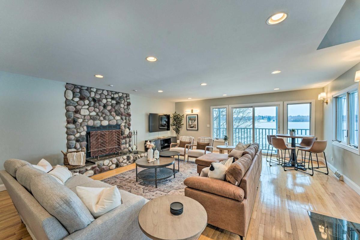 Lakefront Genoa City Home with Private Beach - Housity