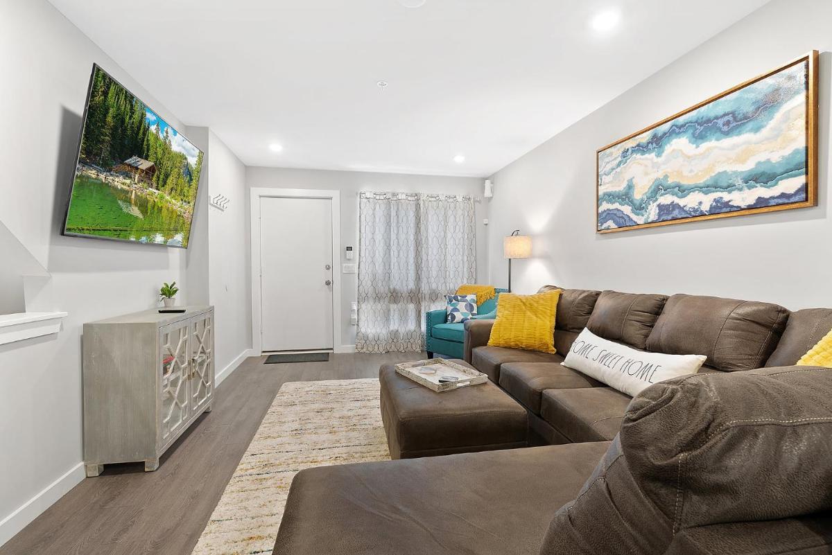 4BR W Patio Close 2 Center City Fishtown TempleU - Housity