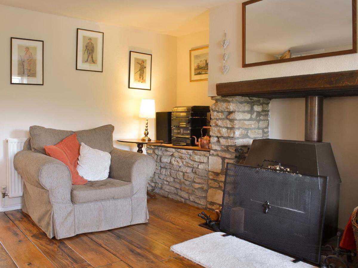 Gibb Cottages - Housity