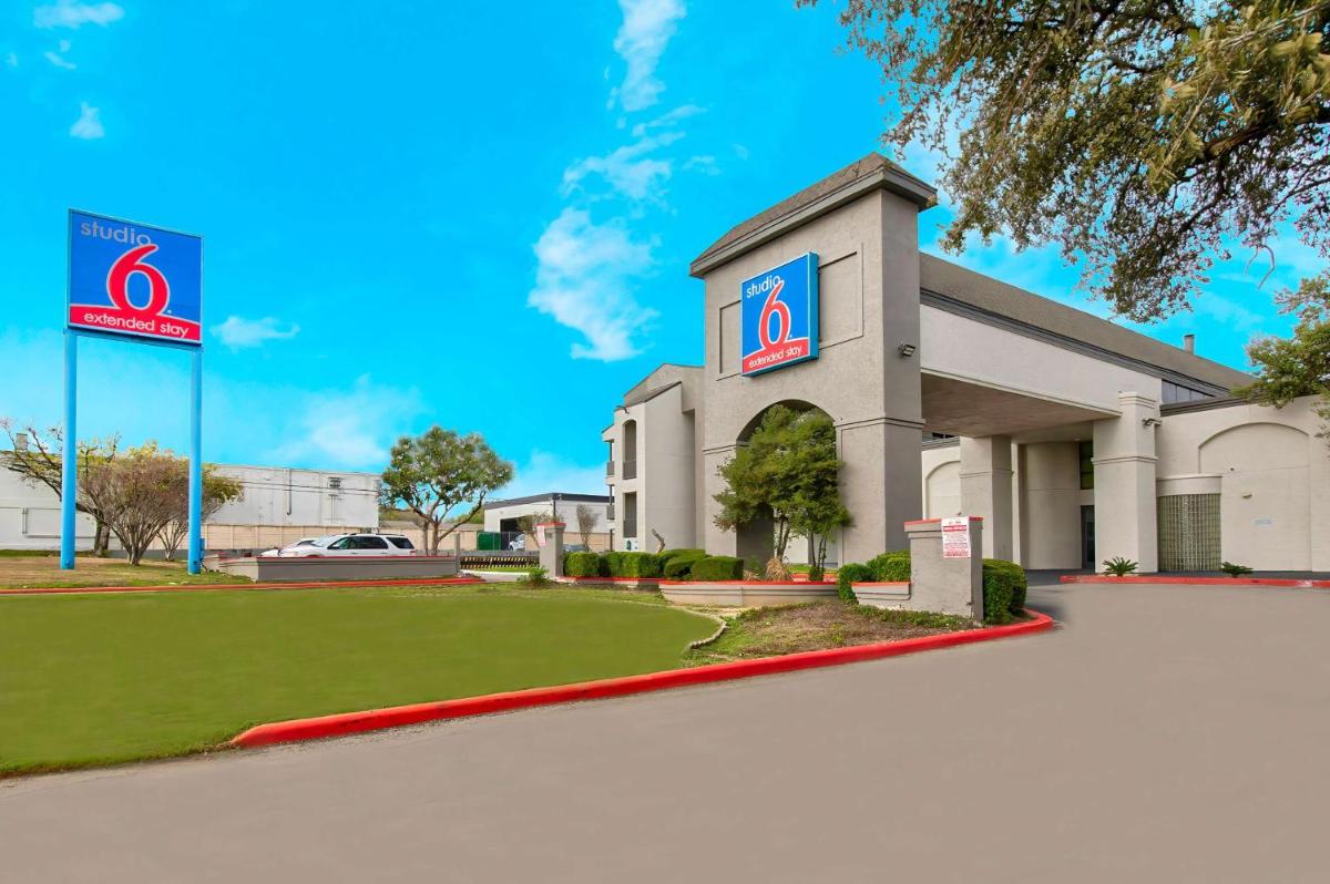 Studio 6-San Antonio, TX - Airport - Housity