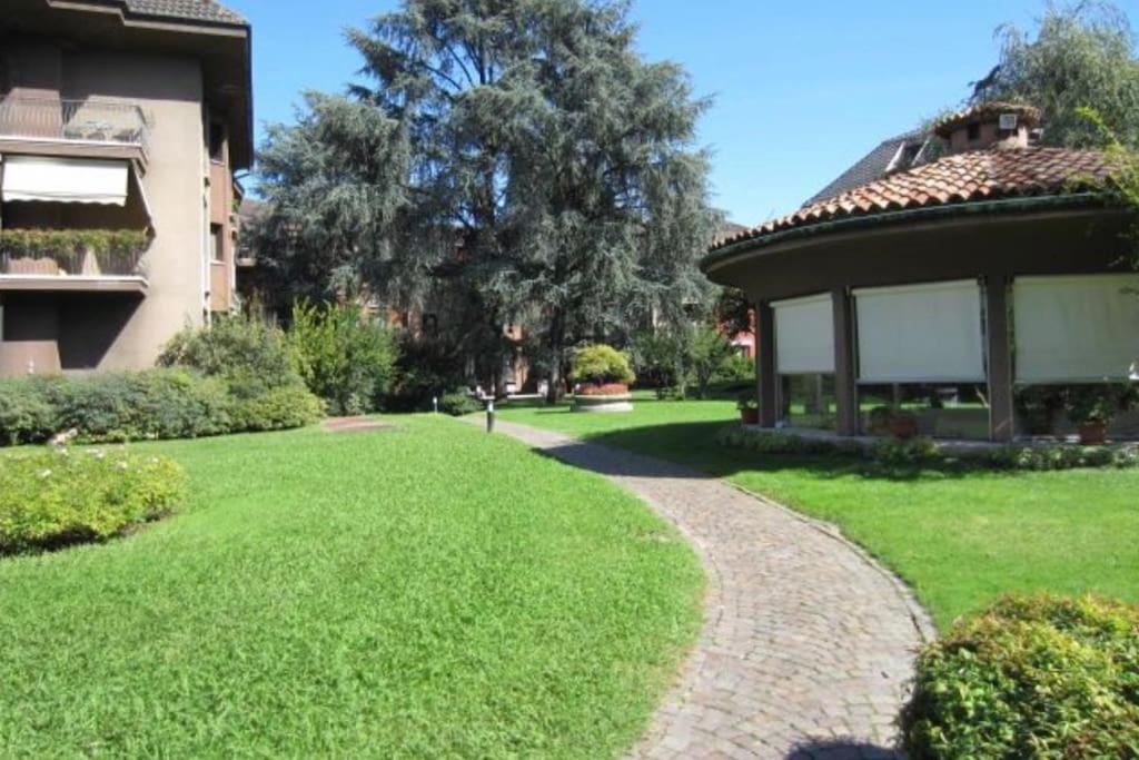 Milano San Siro Stadium Rho Fair Pool Garden WiFi - Housity