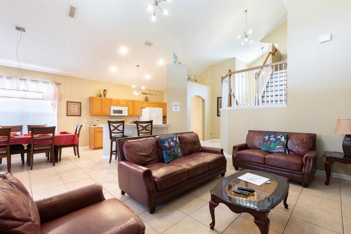 Windsor Hills Resort! 2 Miles to Disney! 6 Bedroom with Private Pool & Spa - Housity