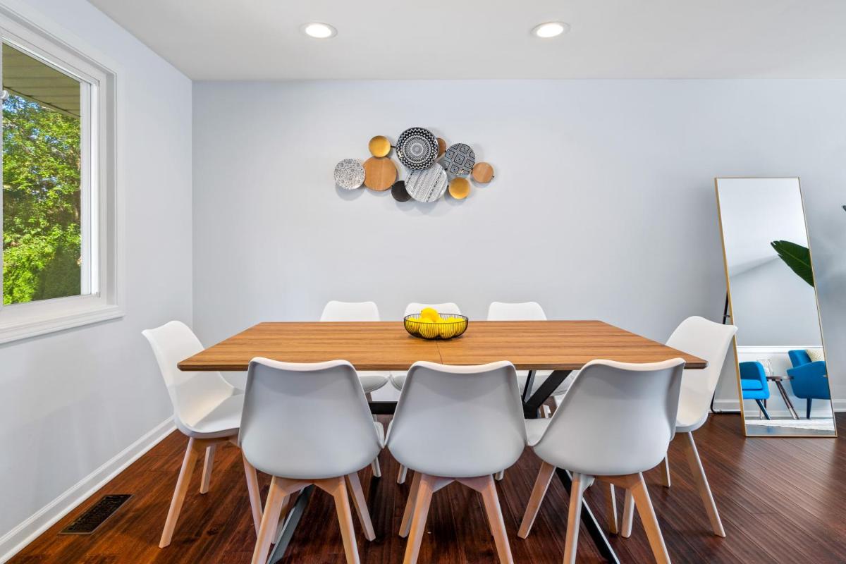 Near Chicago & O’Hare/ King Bed / High-Speed Wi-Fi - Housity