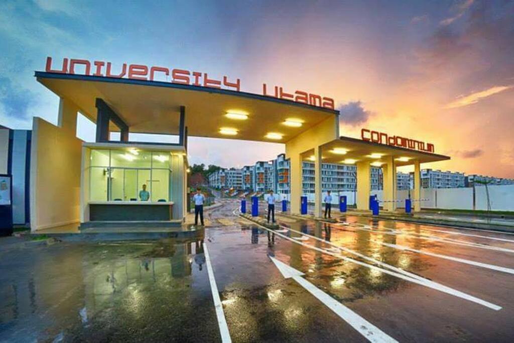 Suitetrails - Luxury UUC Homestay KKIP Telipok Kota Kinabalu