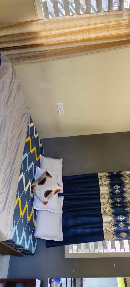 SAANVI HOMESTAY - Housity
