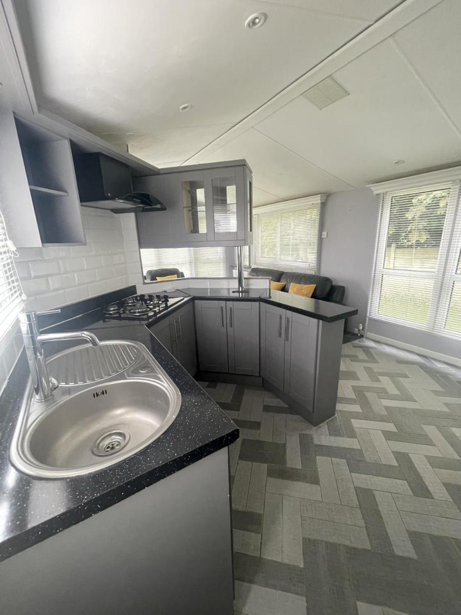 The Winchester Chalet by Sasco - Housity