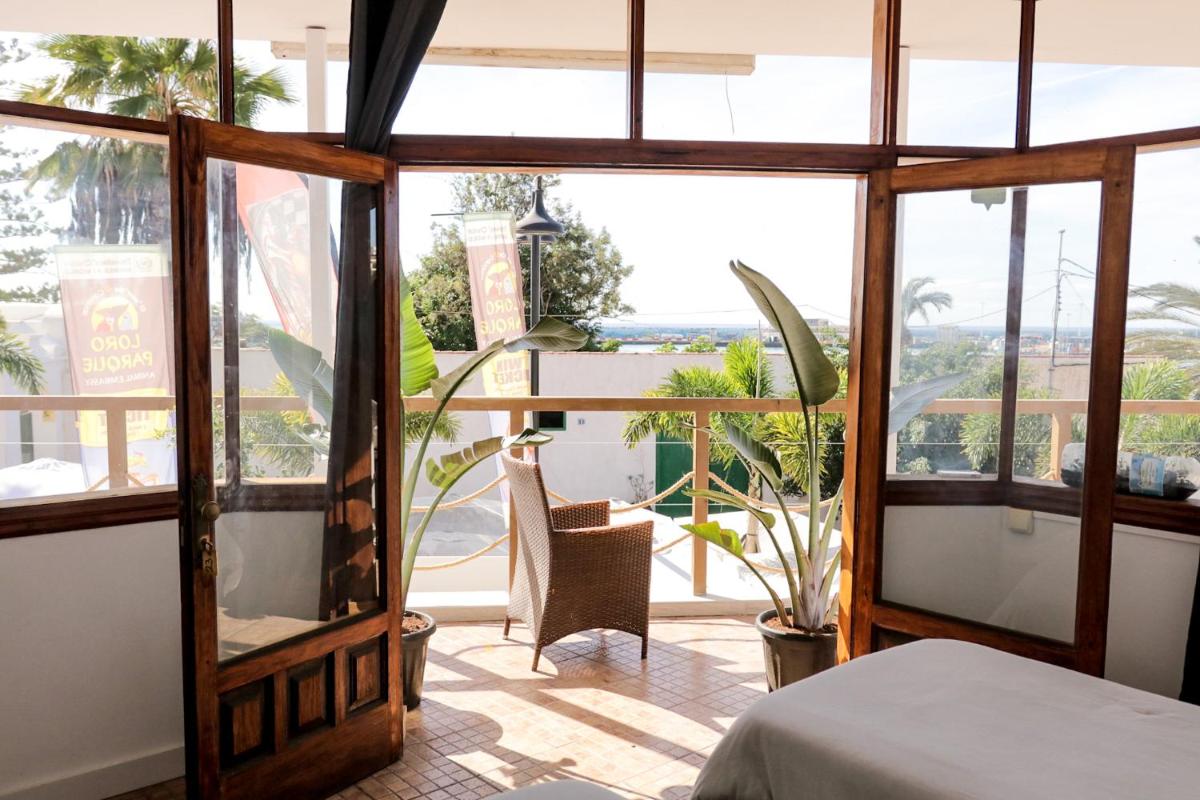 Ocean Nomads Coworking Tenerife - Housity
