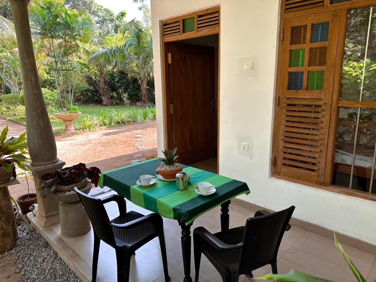 Midigama Inn - Housity