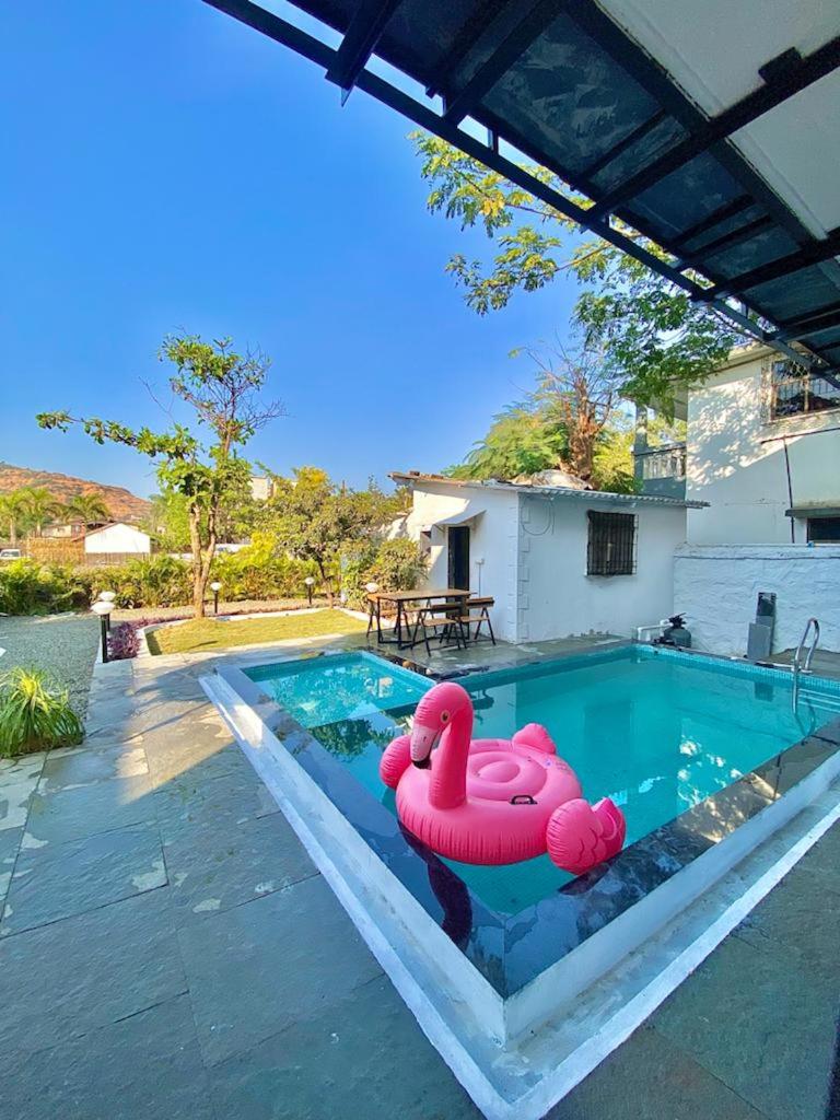 CANVAS VILLA & RESORT - LONAVALA - Housity