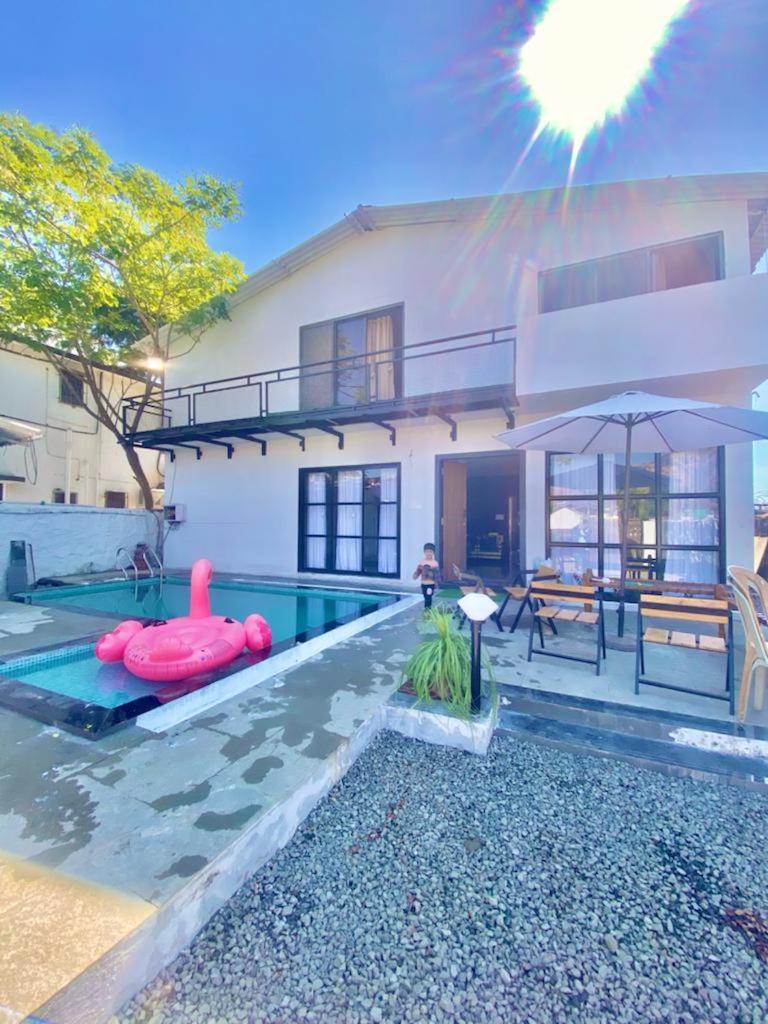 CANVAS VILLA & RESORT - LONAVALA - Housity