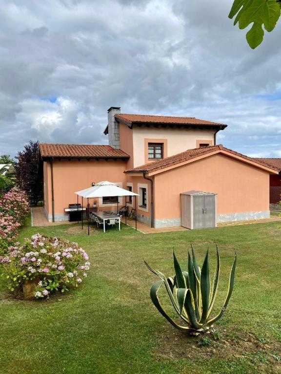 Casona La Teja en Ribadedeva - Housity