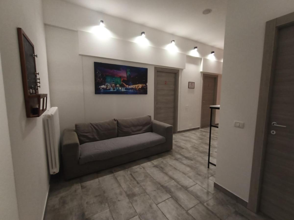 Airport Boulevard Guesthouse - Housity