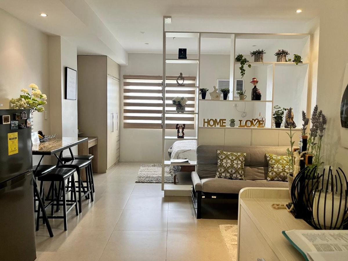 Elaiza's Cozy Home - Matina Enclaves Building C Unit 815 - Housity