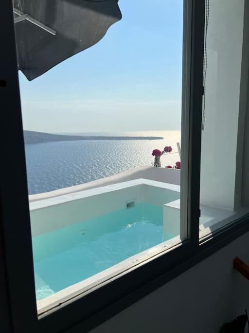Lioyerma Cave Villa2 with Private Hot Tub - Hizvo