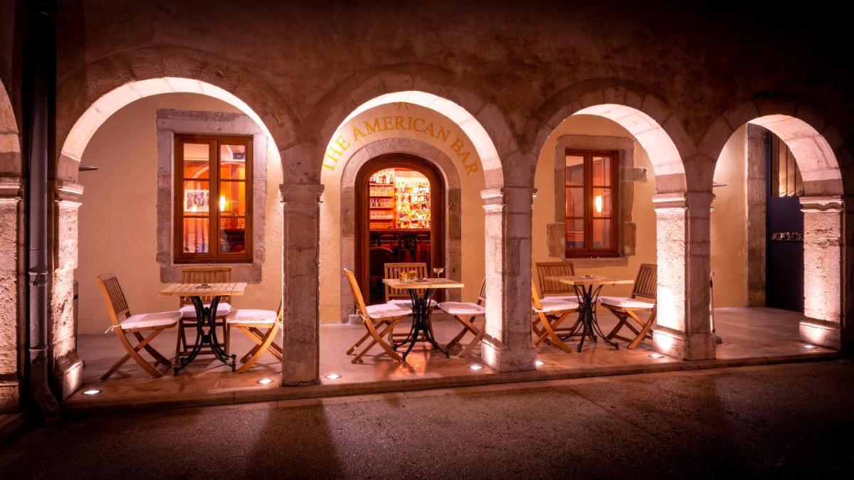 Photo de la galerie de l'établissement L'Hôtel, à Beaune