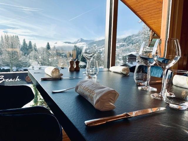 Vue générale sur la montagne ou vue sur la montagne depuis l'hôtel