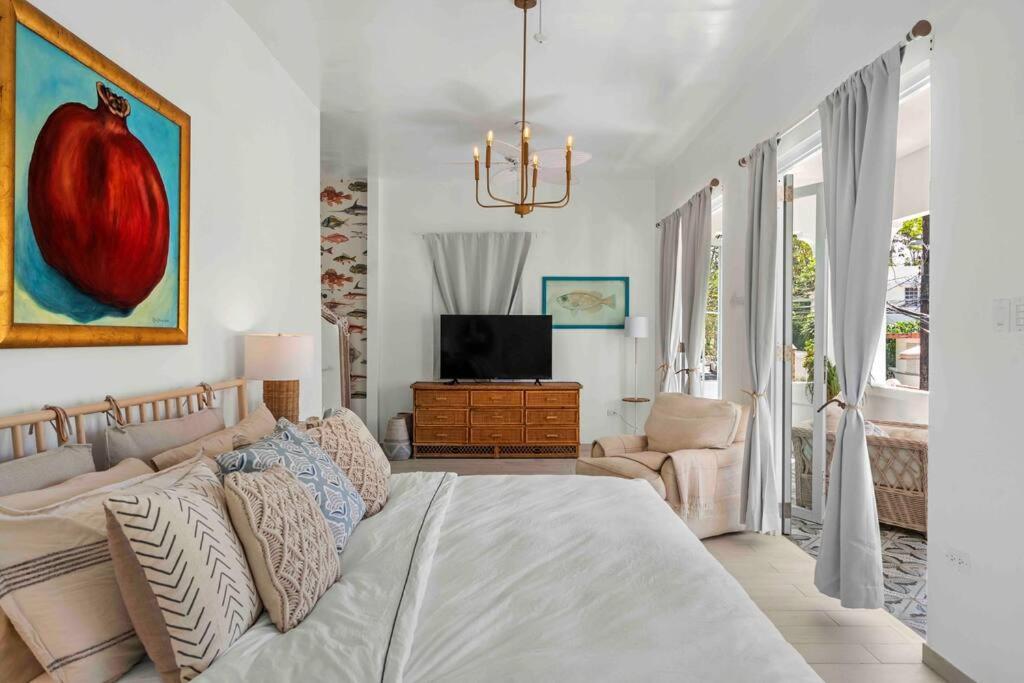 Villa Bohemia I Gated Estate w/ Sister Property - Housity