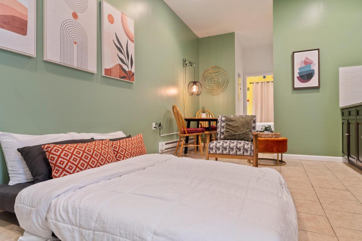 COME HOME TO GROCERIES! ENTIRE APT, NEAR CNTR CiTY - Housity